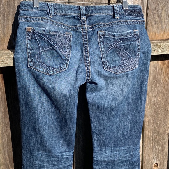 Silver Jeans - Picture 6 of 8